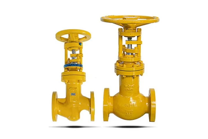 Hunt & Mitton bellows sealed globe valves for chlorine service